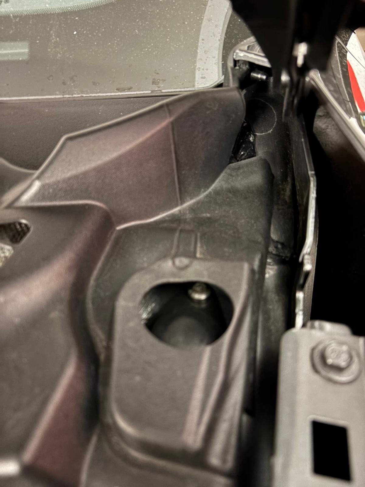 Wasserablauf links.jpg