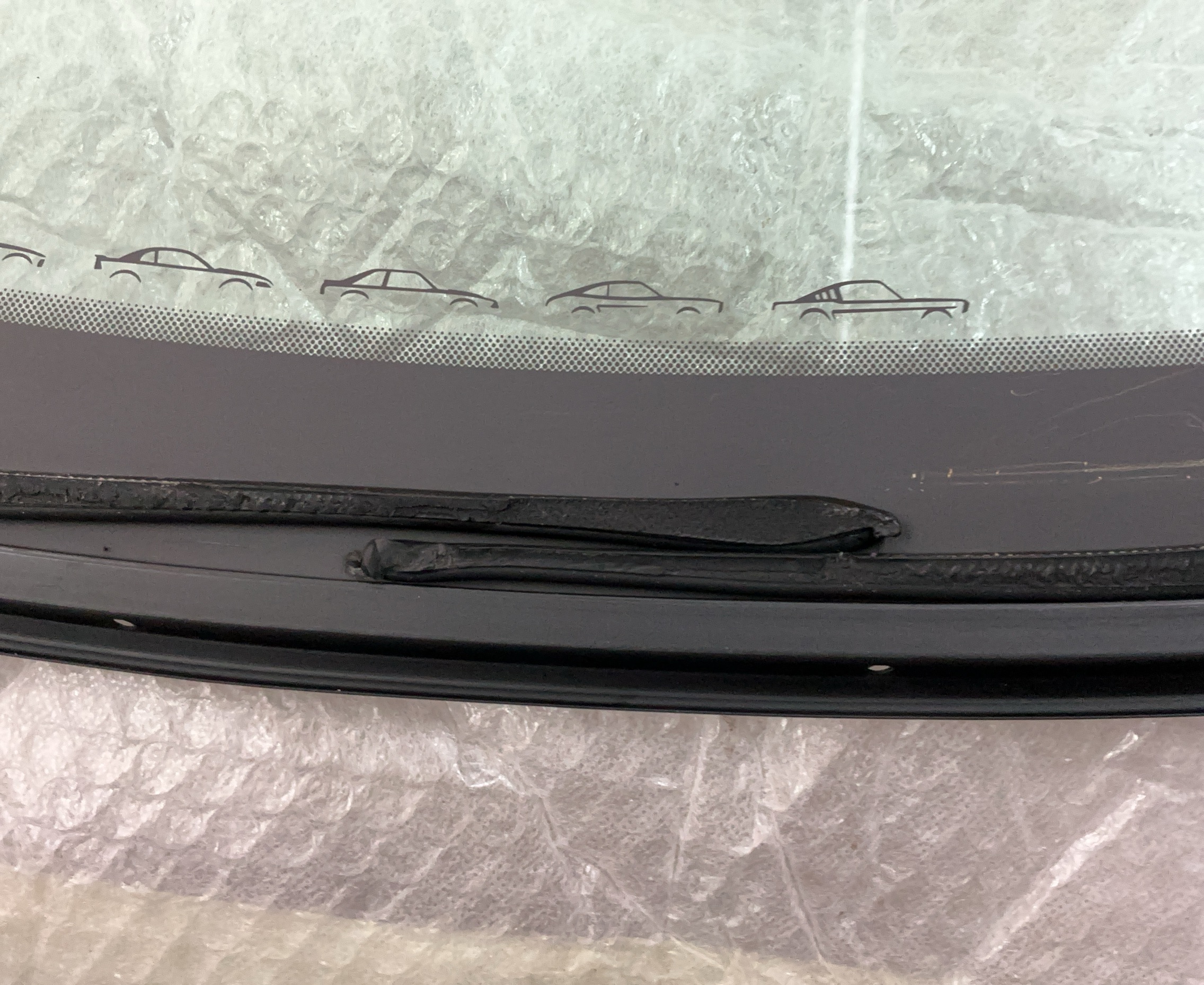 Schaden Dichtung Heckscheibe.jpg