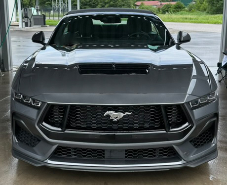 Mustang S650 Convertible Carbonized Gray (2).jpg